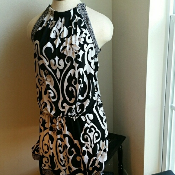 White House Black Market Dresses & Skirts - WHBM Damask Print Halter Dress